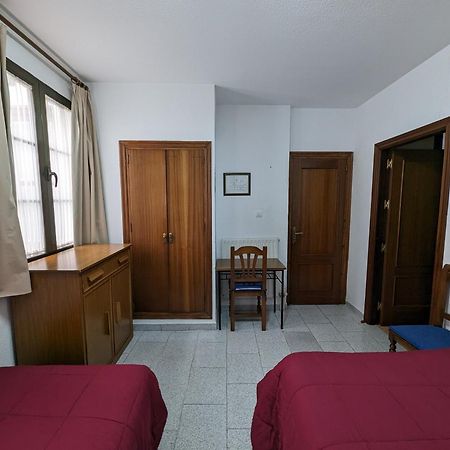 Pension Ciudad Navarro Ramos Granada Bagian luar foto