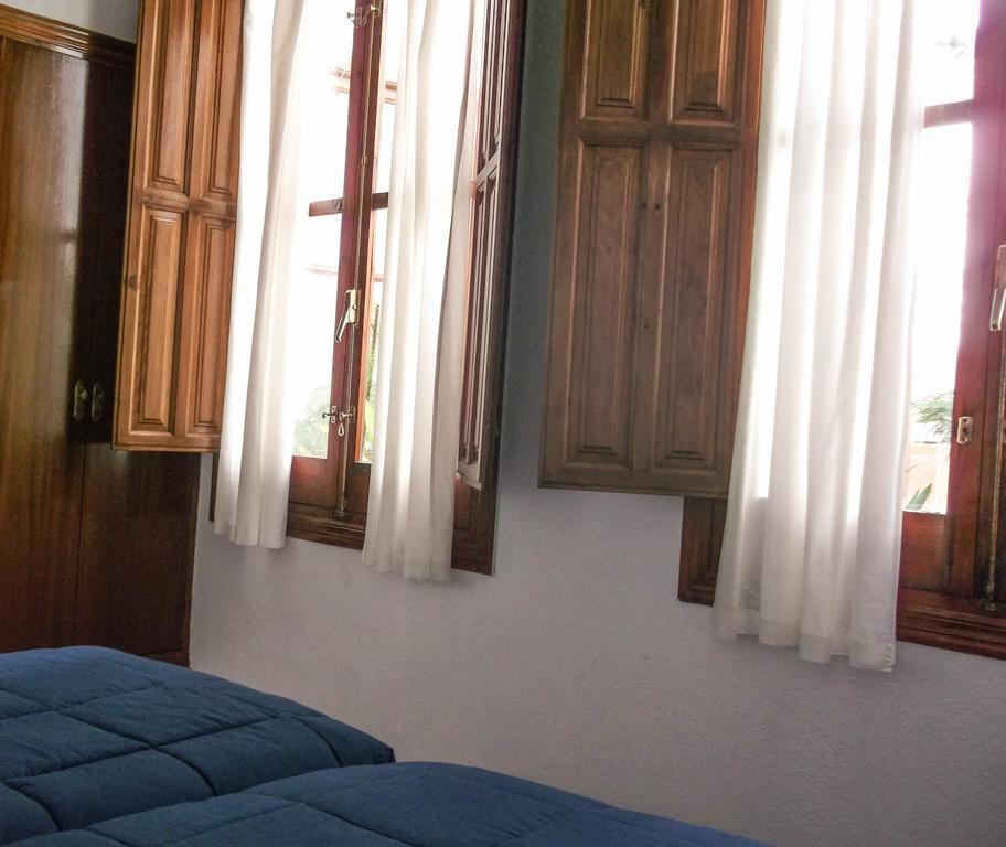 Pension Ciudad Navarro Ramos Granada Ruang foto