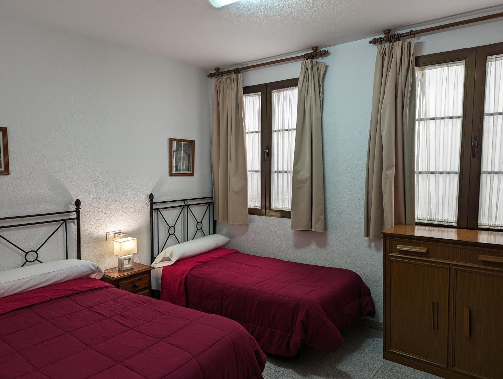 Pension Ciudad Navarro Ramos Granada Bagian luar foto