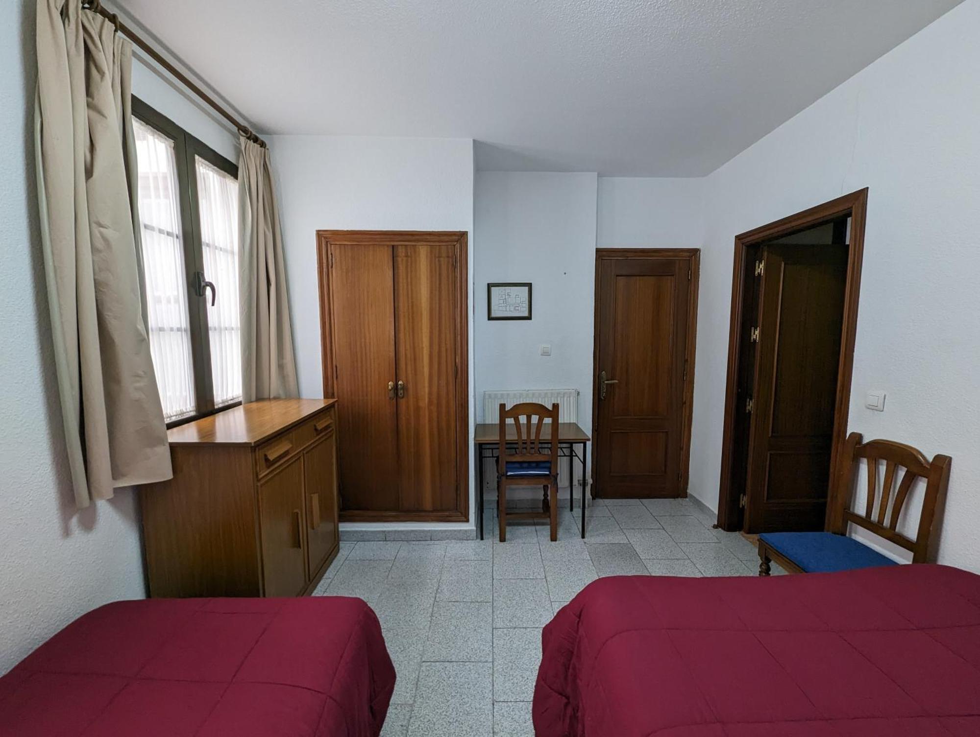 Pension Ciudad Navarro Ramos Granada Bagian luar foto