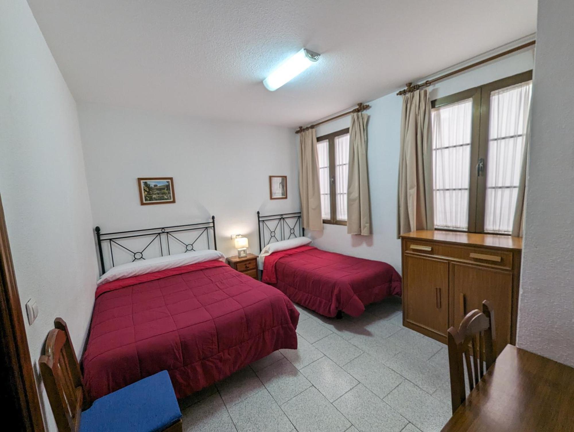 Pension Ciudad Navarro Ramos Granada Bagian luar foto