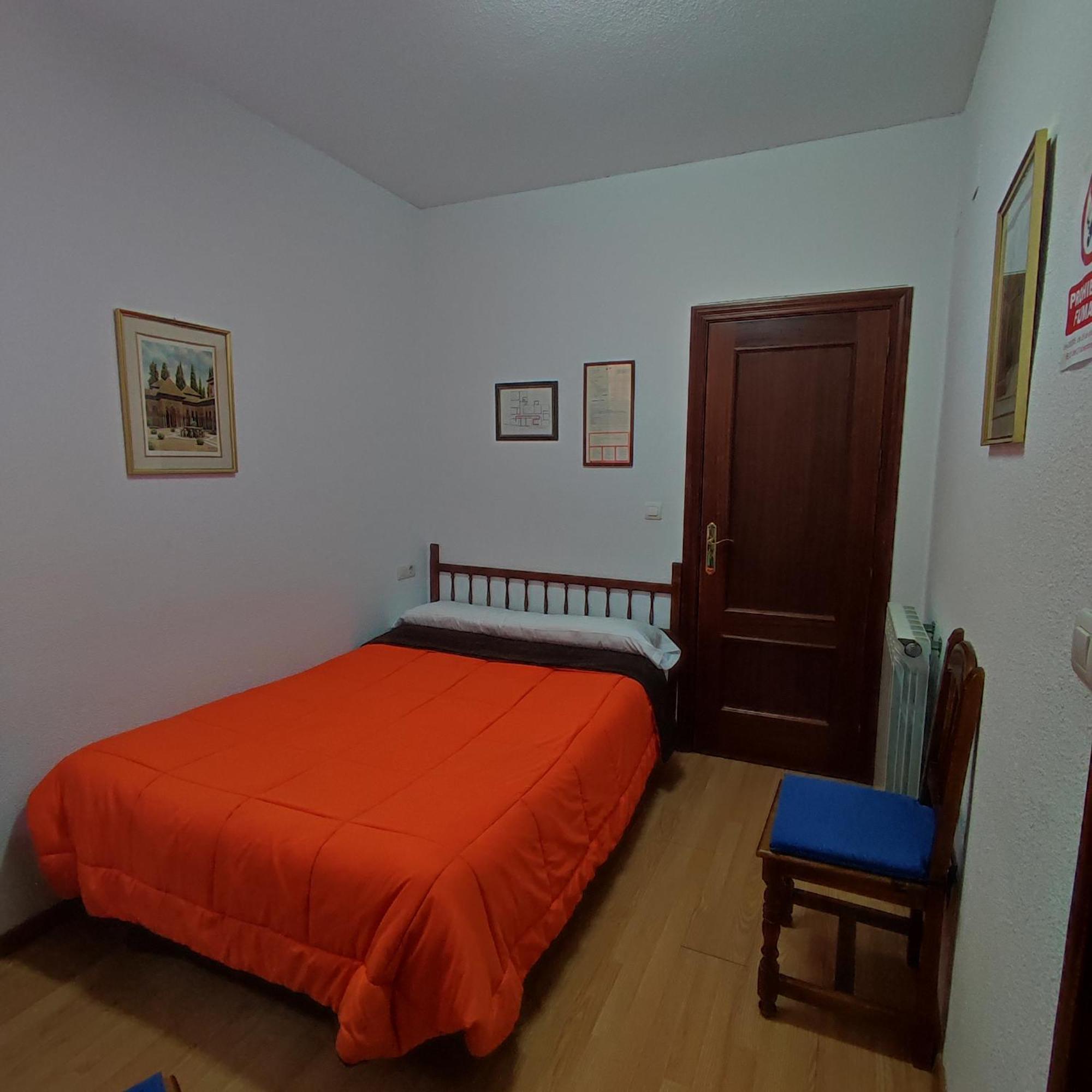 Pension Ciudad Navarro Ramos Granada Bagian luar foto