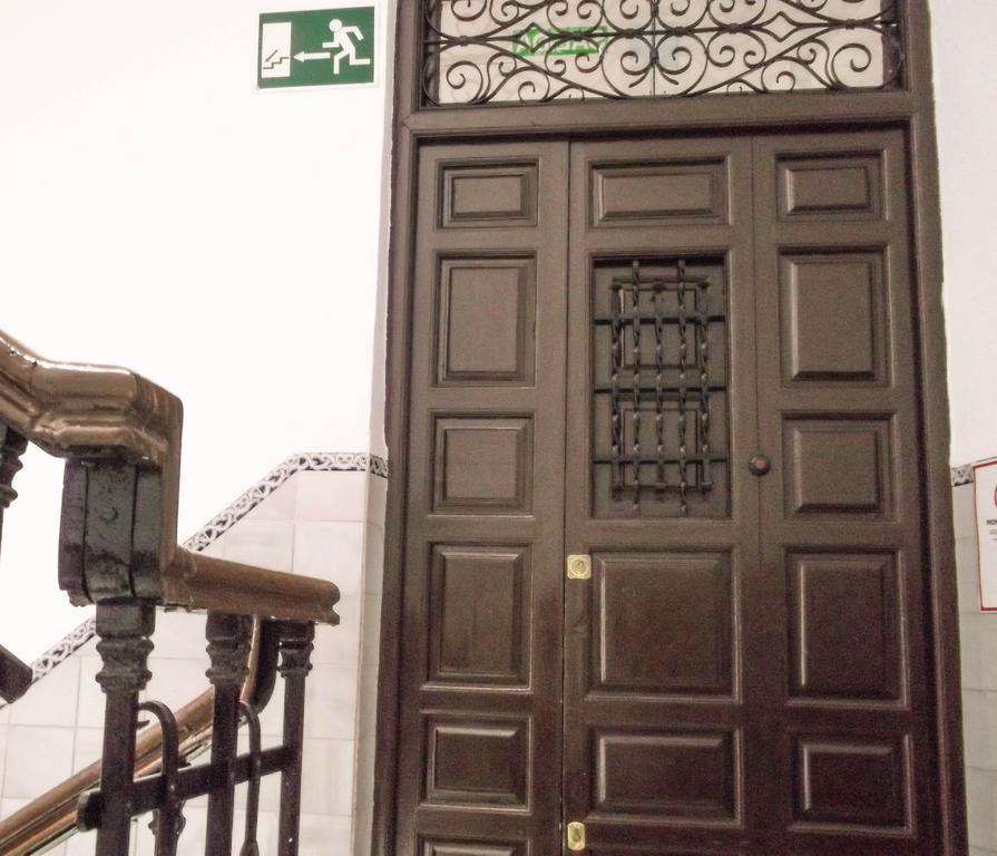 Pension Ciudad Navarro Ramos Granada Bagian luar foto
