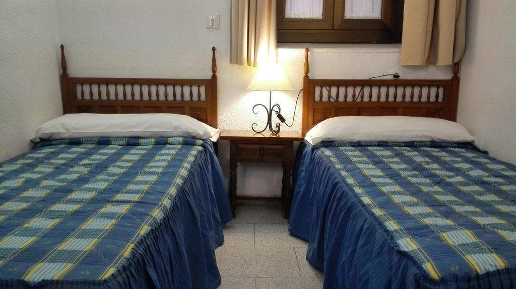 Pension Ciudad Navarro Ramos Granada Bagian luar foto