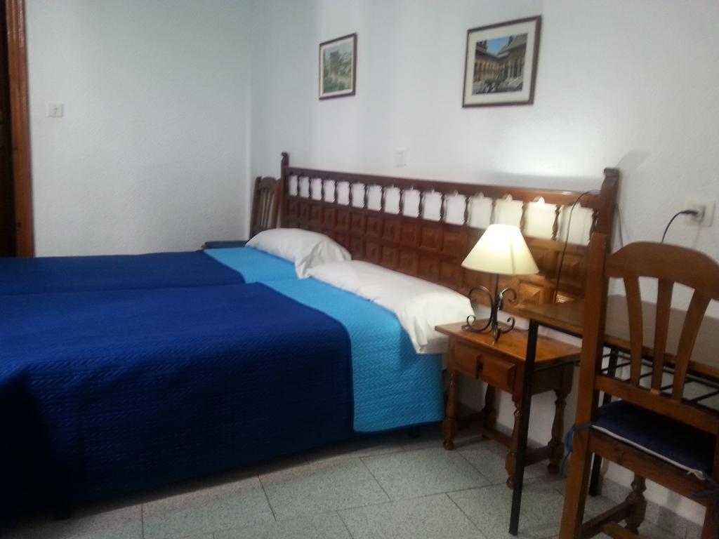 Pension Ciudad Navarro Ramos Granada Bagian luar foto