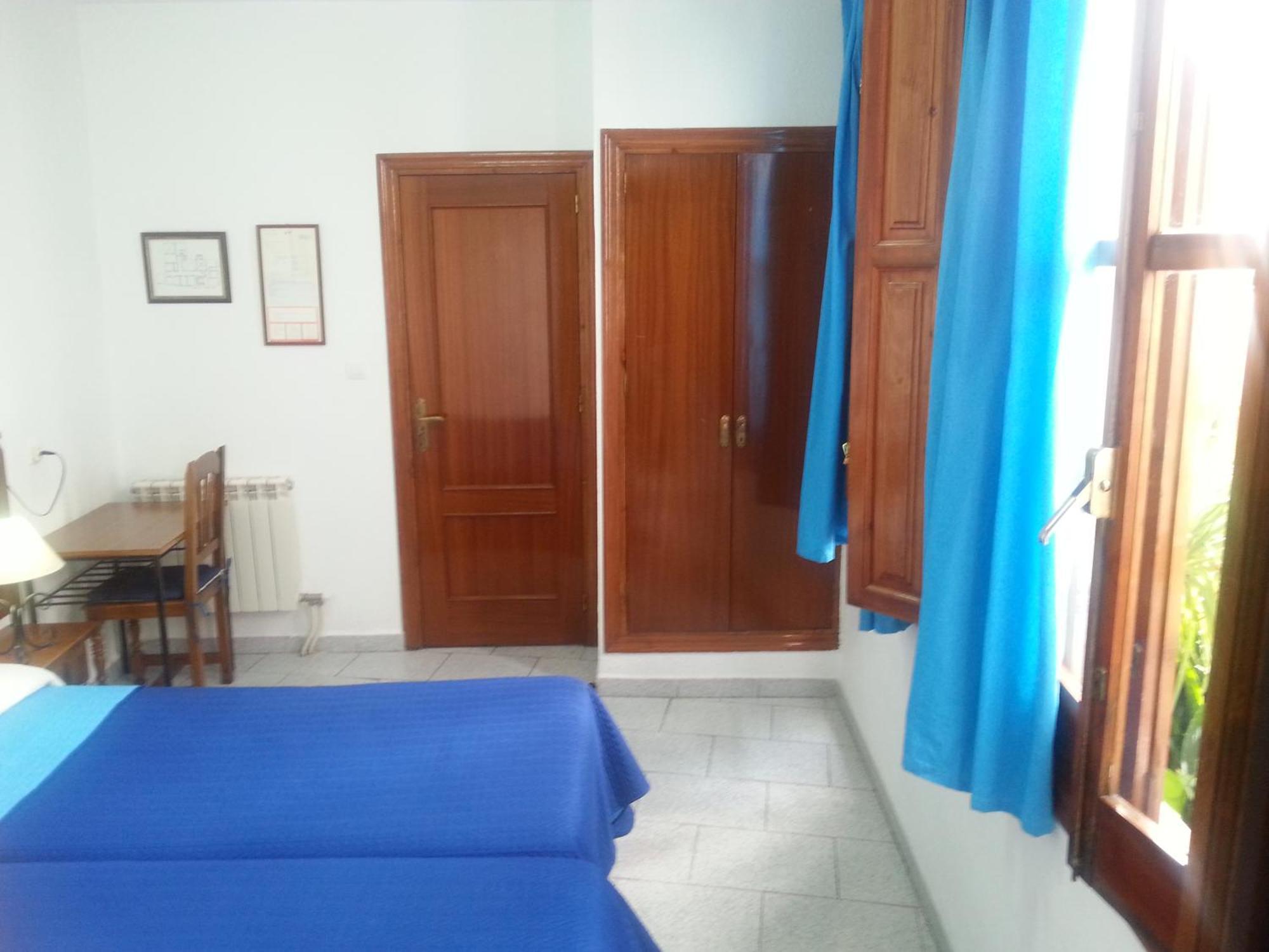 Pension Ciudad Navarro Ramos Granada Bagian luar foto